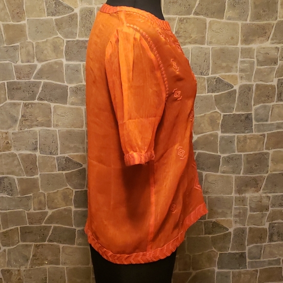 Old Navy Women's Top - Picture 2 of 3